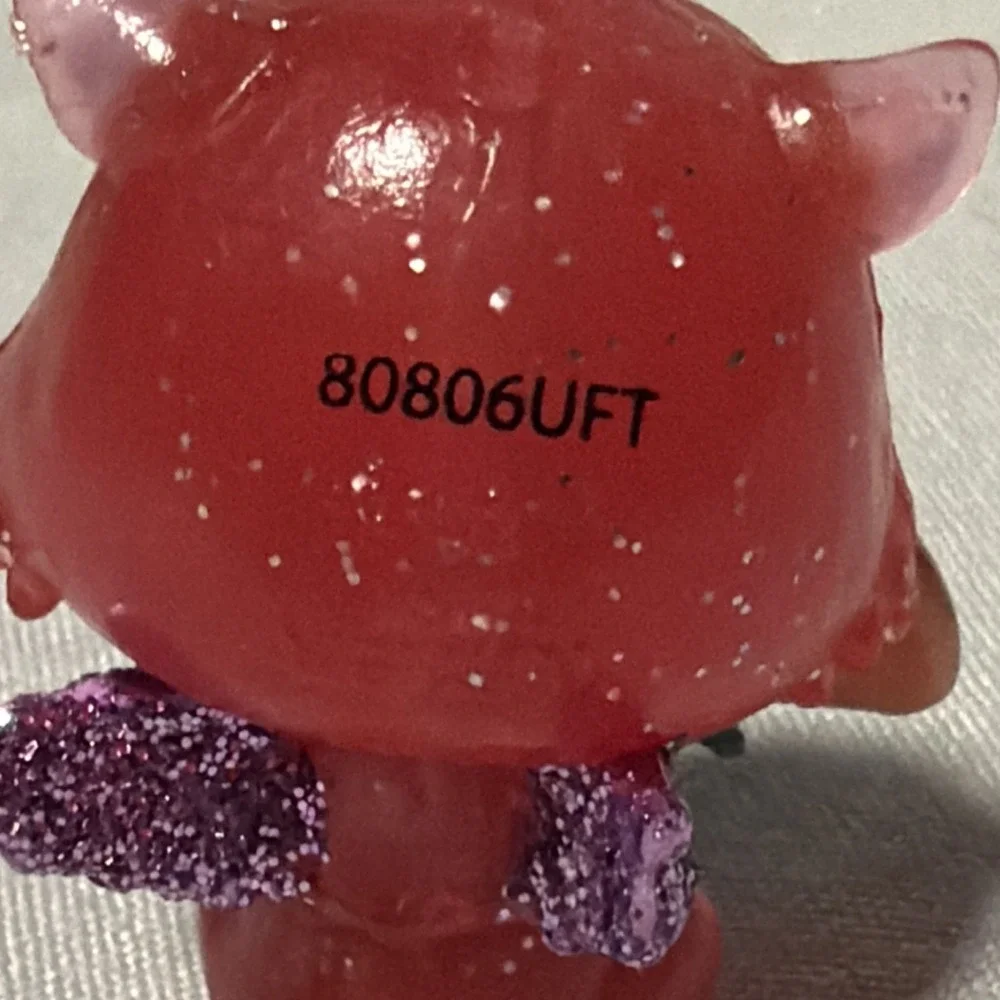 Littlest Pet Shop Fox Figure 80806UFT Glitter Red Animal with Purple Wings